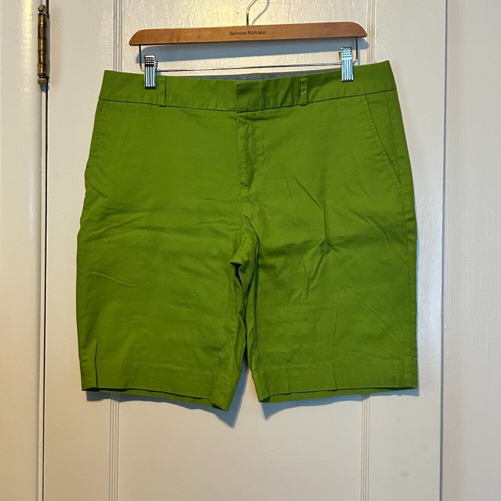 Banana Republic Hampton Fit Lime Green Shorts 10